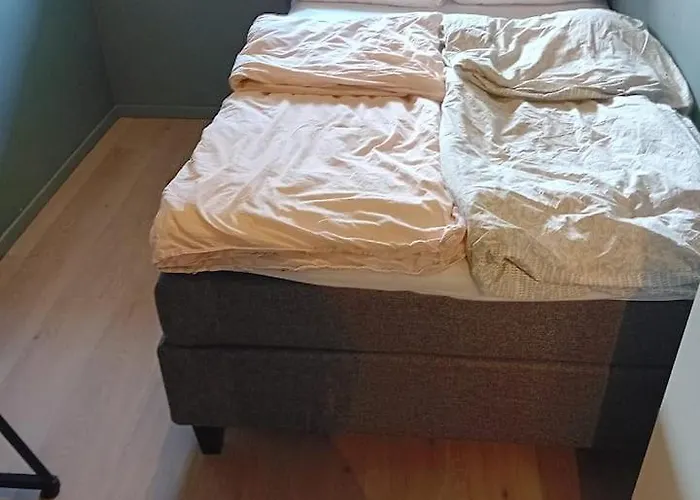 Practical Apartment, To Center